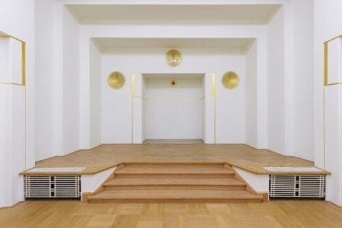 Ancienne loge maçonnique ©EB - Lola Pertsowsky (1) 36. Ancienne Loge maçonnique Le Droit Humain (La Loge)